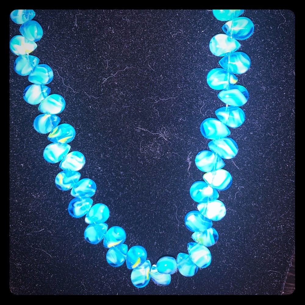 Blue glass stone necklace